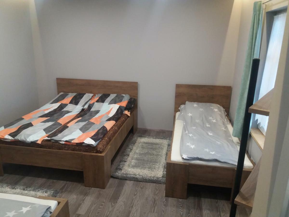 Neptun Apartman Domsod Buitenkant foto